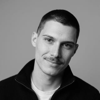 Tom, Community Manager